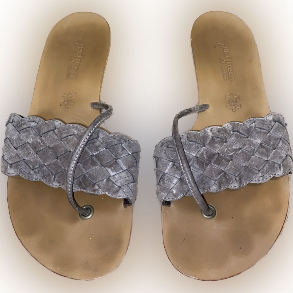 Paul Green Women’s Size 7.5 Grey Woven Leather Thong Wedge Sandals
